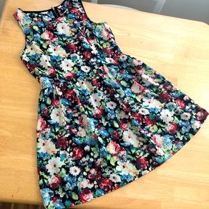 Cute Floral Dress Sz L